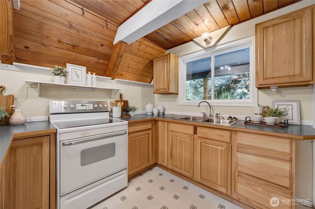 17120 116th Place NE, Arlington, WA 98223