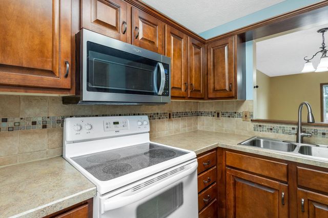 2325 Sandman Drive, 69D, Columbus, OH 43235