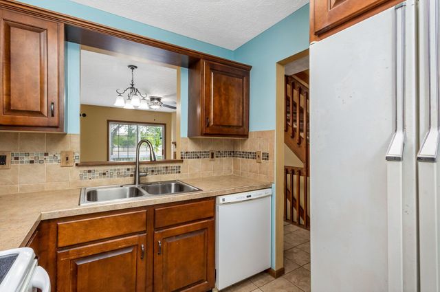 2325 Sandman Drive, 69D, Columbus, OH 43235