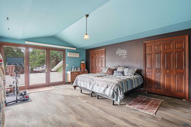 23791 GOLDEN HILLS DR, Rapid City, SD 57702