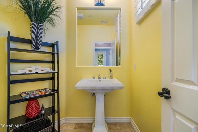 122 Via Sandra, Newbury Park, CA 91320