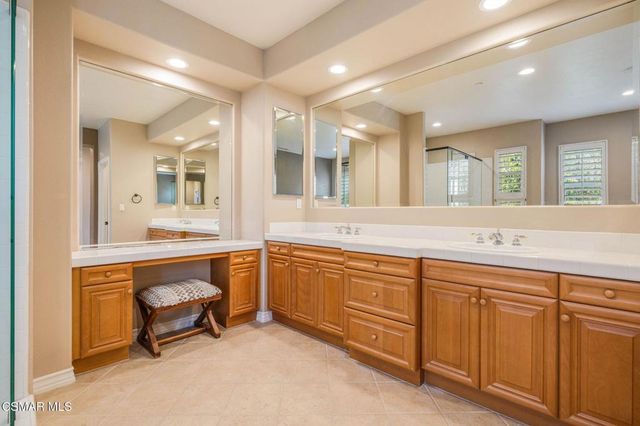 122 Via Sandra, Newbury Park, CA 91320