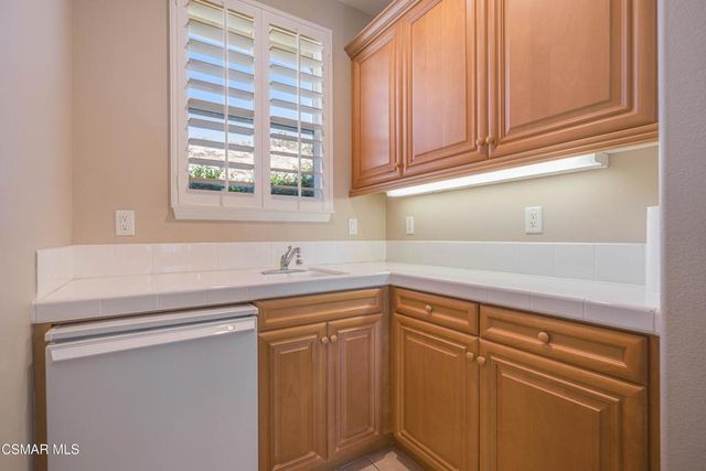 122 Via Sandra, Newbury Park, CA 91320