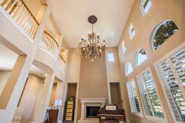 122 Via Sandra, Newbury Park, CA 91320