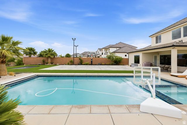3694 S JESSAMINE DR, St. George, UT 84790