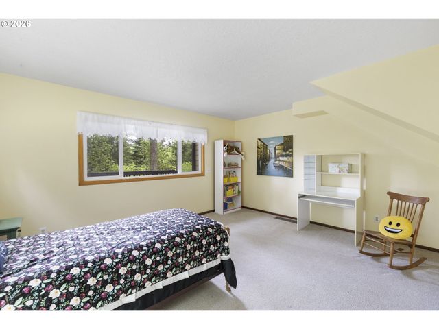 32575 Ne POISON OAK Ln, Newberg, OR 97132