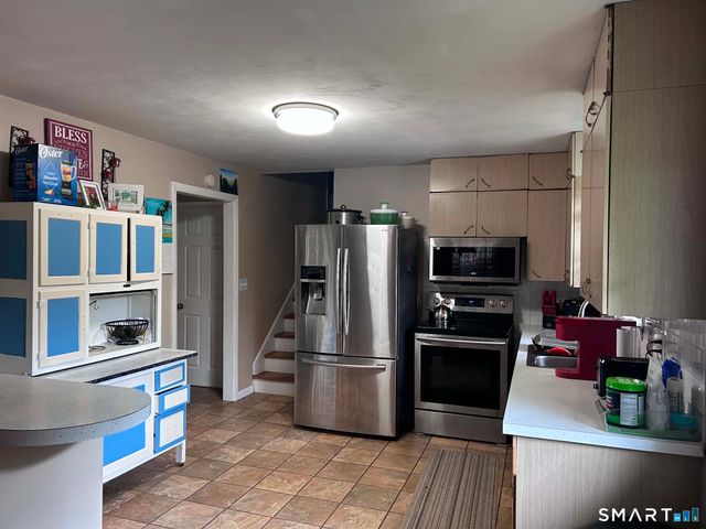 264 Pearl Lake Road, Waterbury, CT 06706