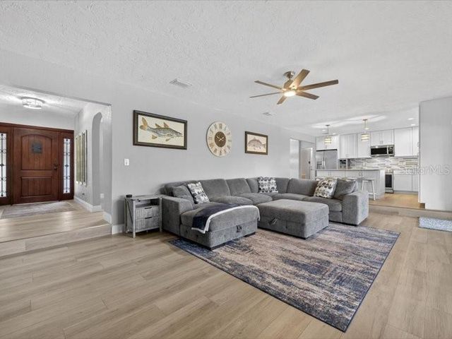 6349 SPANISH MAIN DRIVE, Apollo Beach, FL 33572