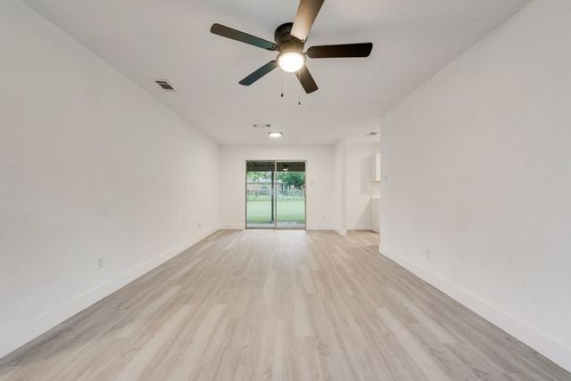 6048 Hillcrest Drive, Watauga, TX 76148