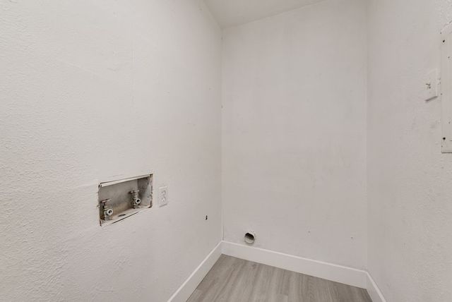 6048 Hillcrest Drive, Watauga, TX 76148