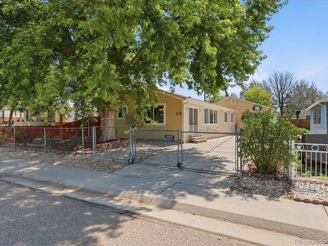 219 Poplar St, Brighton, CO 80603