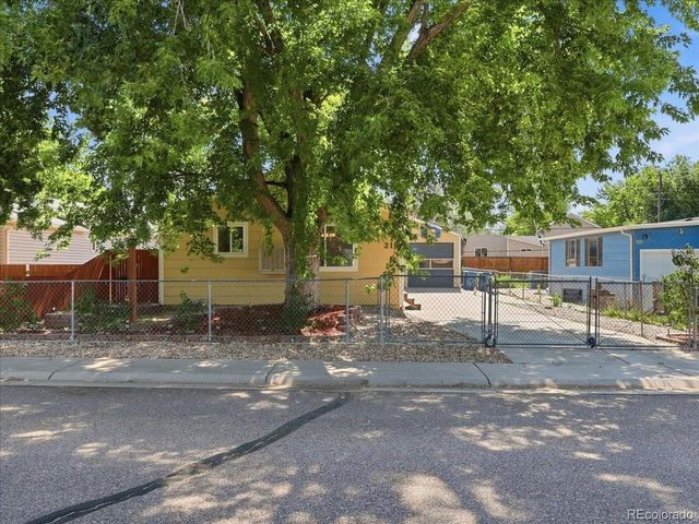 219 Poplar St, Brighton, CO 80603