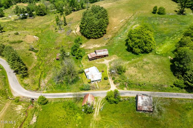 856 Shingletown Tract 1 Road, Mountain City, TN 37683
