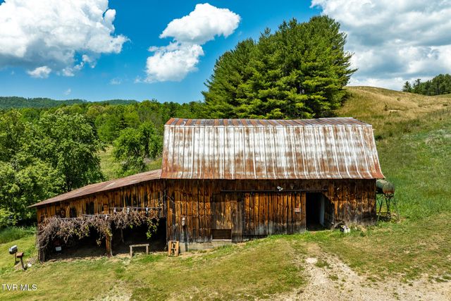 856 Shingletown Tract 1 Road, Mountain City, TN 37683