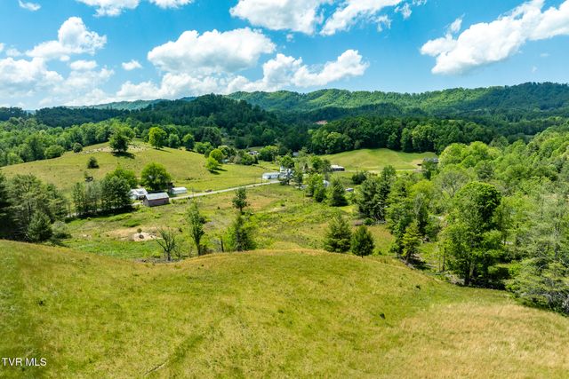 856 Shingletown Tract 1 Road, Mountain City, TN 37683