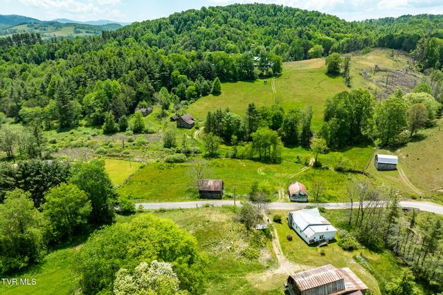 856 Shingletown Tract 1 Road, Mountain City, TN 37683