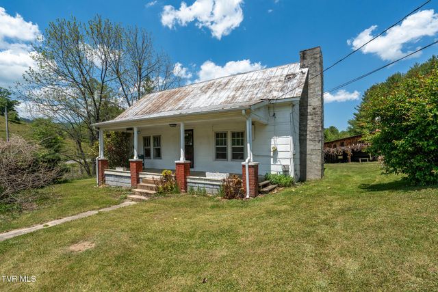 856 Shingletown Tract 1 Road, Mountain City, TN 37683