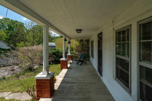 856 Shingletown Tract 1 Road, Mountain City, TN 37683