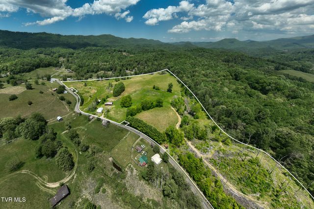 856 Shingletown Tract 1 Road, Mountain City, TN 37683