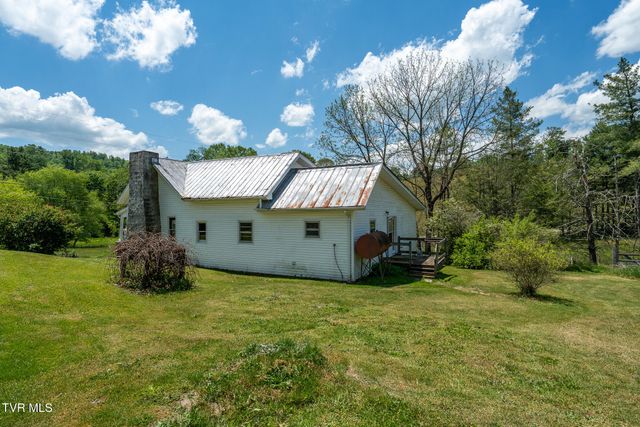 856 Shingletown Tract 1 Road, Mountain City, TN 37683