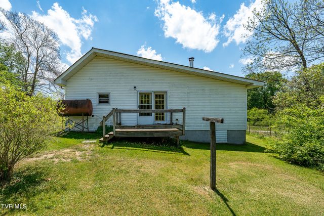 856 Shingletown Tract 1 Road, Mountain City, TN 37683