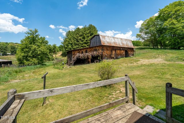 856 Shingletown Tract 1 Road, Mountain City, TN 37683