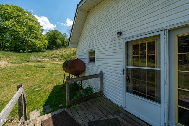 856 Shingletown Tract 1 Road, Mountain City, TN 37683