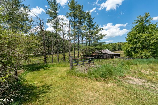 856 Shingletown Tract 1 Road, Mountain City, TN 37683