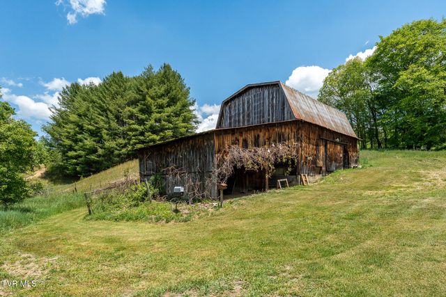 856 Shingletown Tract 1 Road, Mountain City, TN 37683