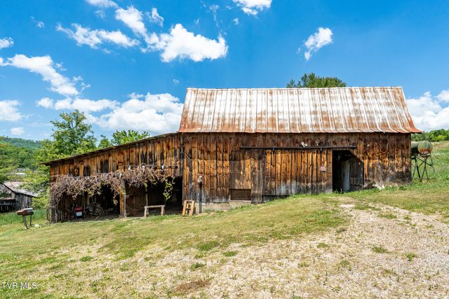 856 Shingletown Tract 1 Road, Mountain City, TN 37683