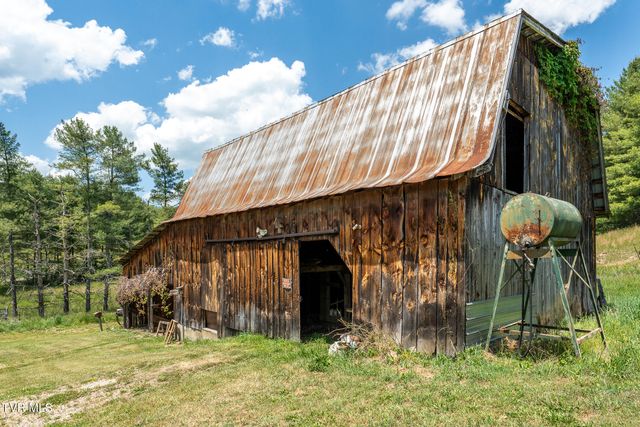 856 Shingletown Tract 1 Road, Mountain City, TN 37683