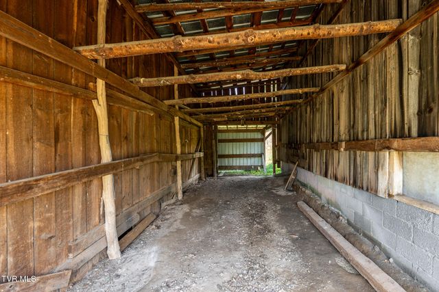 856 Shingletown Tract 1 Road, Mountain City, TN 37683