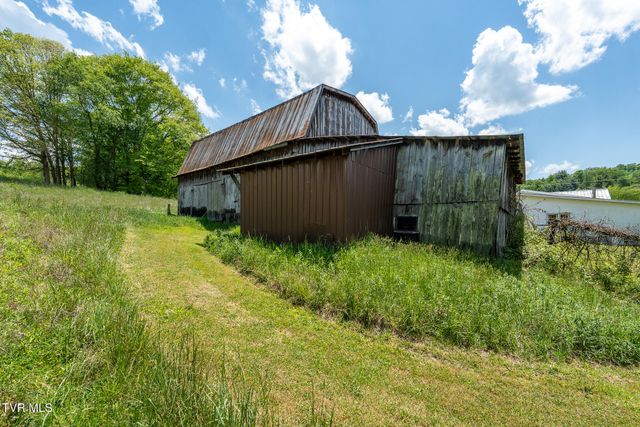 856 Shingletown Tract 1 Road, Mountain City, TN 37683