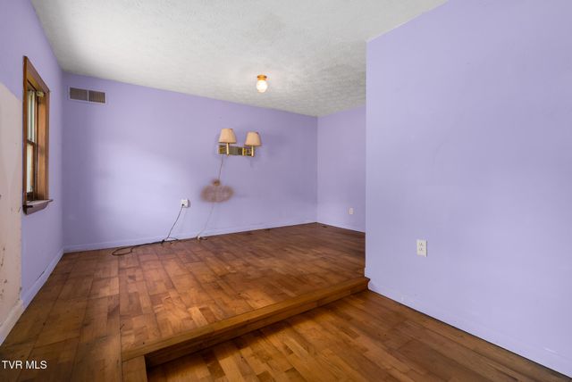 856 Shingletown Tract 1 Road, Mountain City, TN 37683