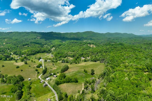 856 Shingletown Tract 1 Road, Mountain City, TN 37683