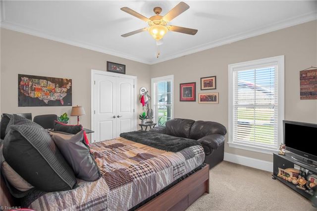 242 Deerwood Drive, Lexington, NC 27295