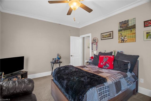 242 Deerwood Drive, Lexington, NC 27295