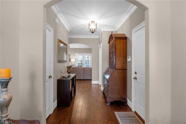 242 Deerwood Drive, Lexington, NC 27295