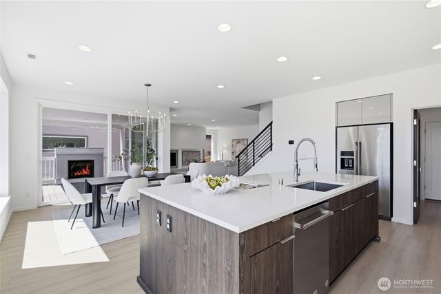 5810 160th Street SW, Edmonds, WA 98026