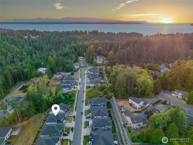 5810 160th Street SW, Edmonds, WA 98026