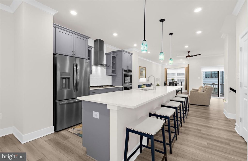 Image 29 of property listing at 605 LAKEMONT DR, Glen Burnie, MD 21060