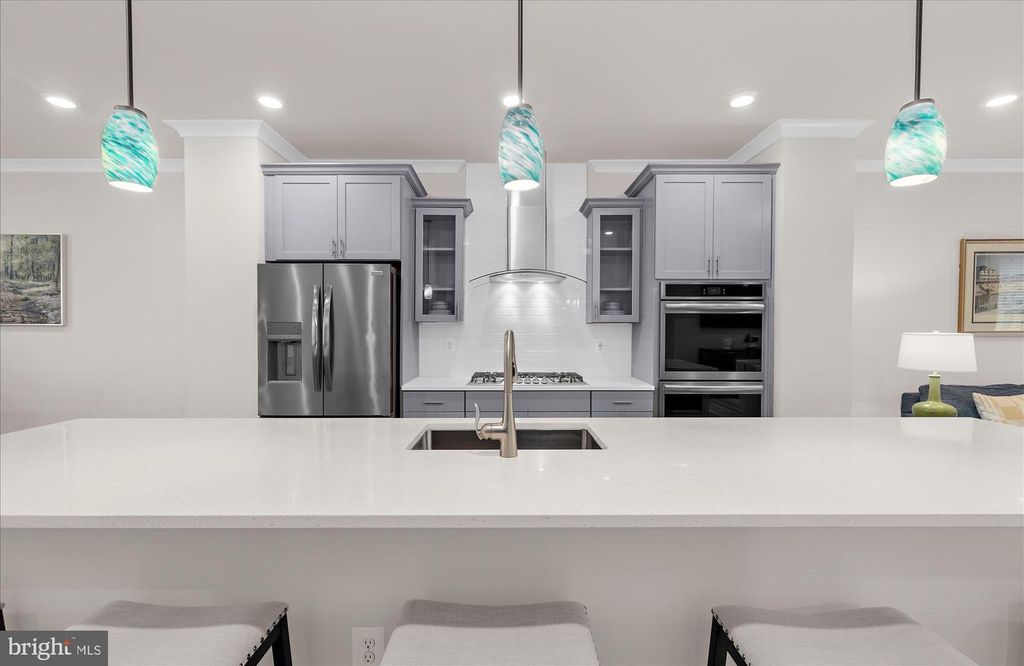 Image 30 of property listing at 605 LAKEMONT DR, Glen Burnie, MD 21060