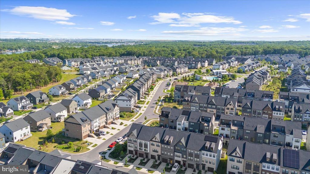 Image 73 of property listing at 605 LAKEMONT DR, Glen Burnie, MD 21060