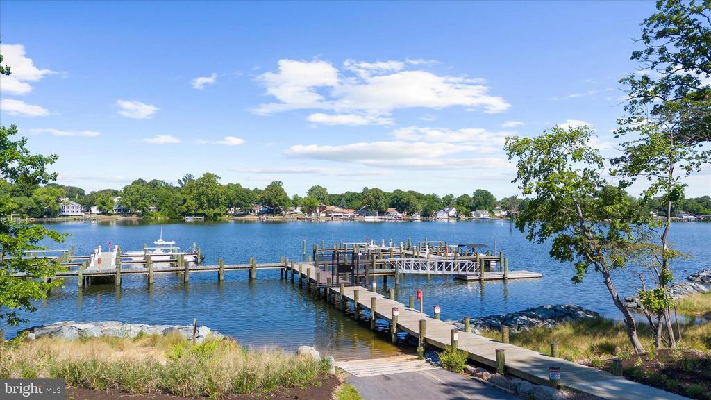 Image 82 of property listing at 605 LAKEMONT DR, Glen Burnie, MD 21060