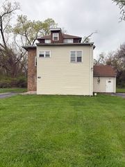 15742 Central Park Avenue, Markham, IL 60428