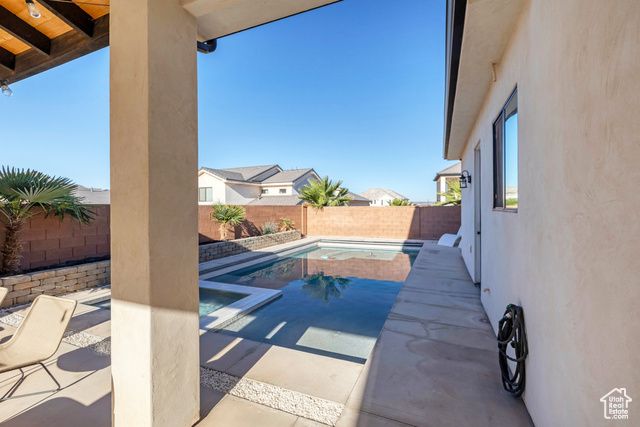 3048 E SILVER BEECH CIR, St. George, UT 84790