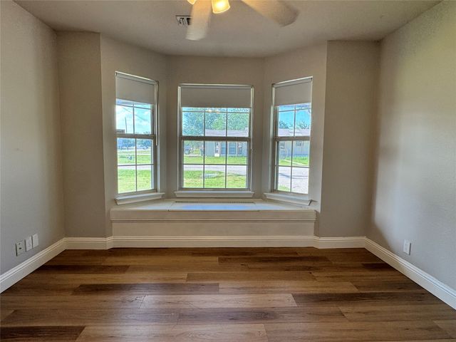 306 E 8th Street, Anna, TX 75409