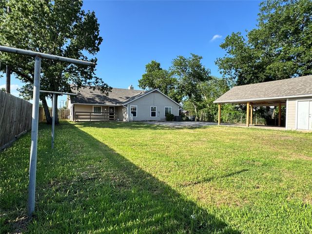306 E 8th Street, Anna, TX 75409