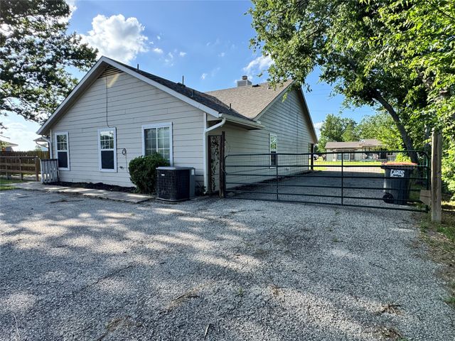 306 E 8th Street, Anna, TX 75409