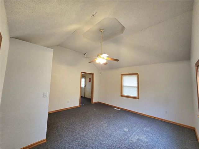11514 E 15th Street, Independence, MO 64052